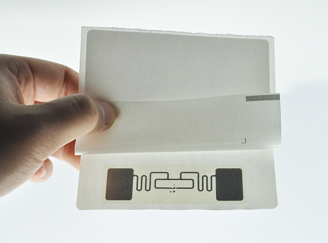 UHF sticky RFID label/inlay