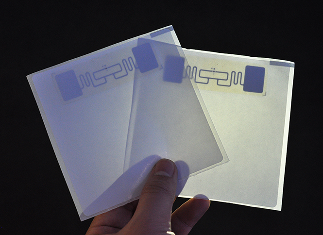 UHF sticky RFID label/inlay
