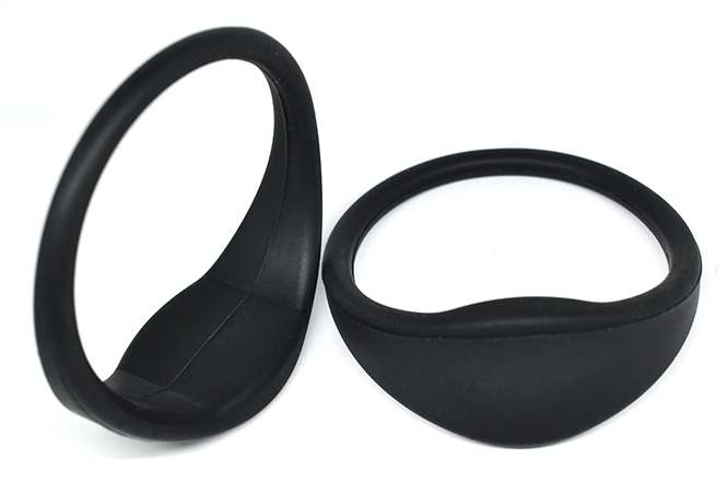 Bold Oblate RFID Silicone Wristband