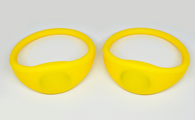 Bold Oblate RFID Silicone Wristband