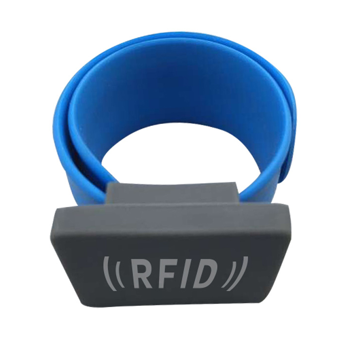 Clap silicone wristband