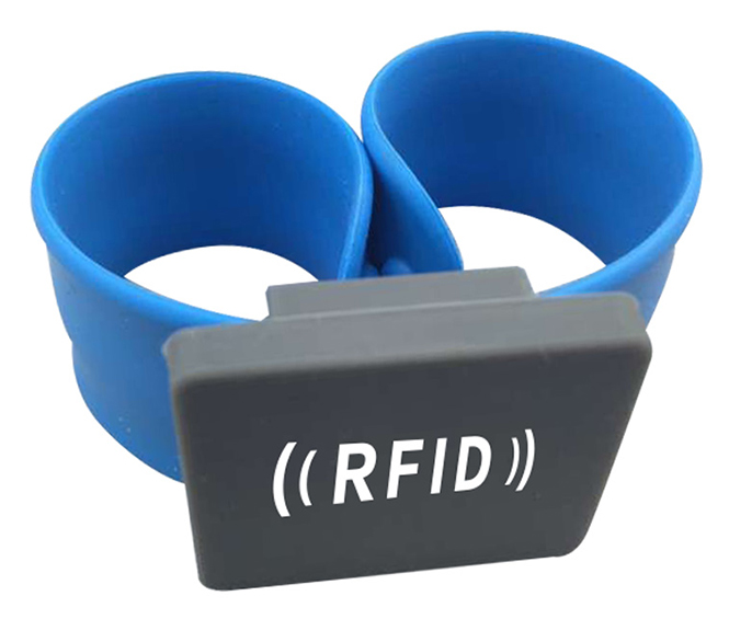 Clap silicone wristband