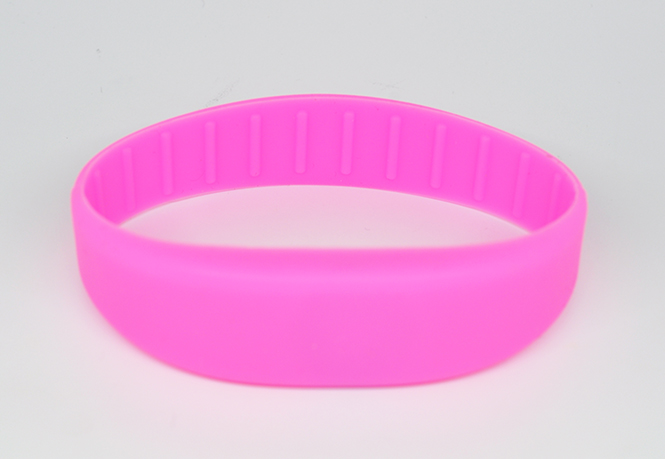 RFID silicone wristband