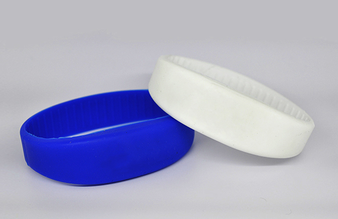 RFID silicone wristband