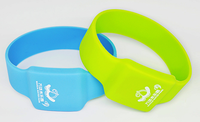 RFID square silicone wristband 