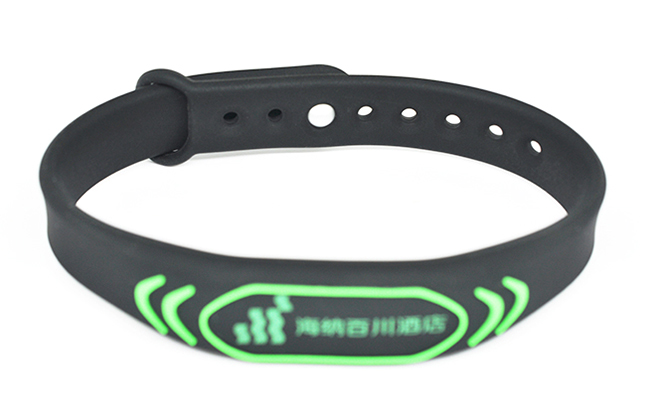 RFID silicone wristband 