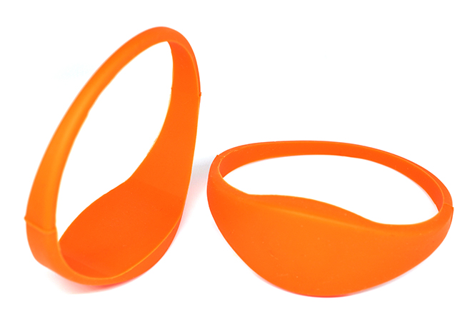Oblate RFID Silicone Wristband