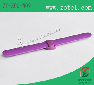 Clap silicone wristband