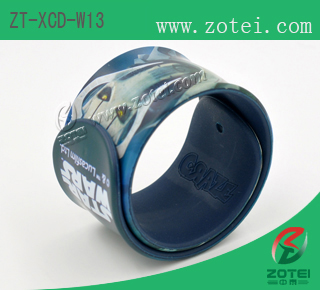 Clap silicone wristband
